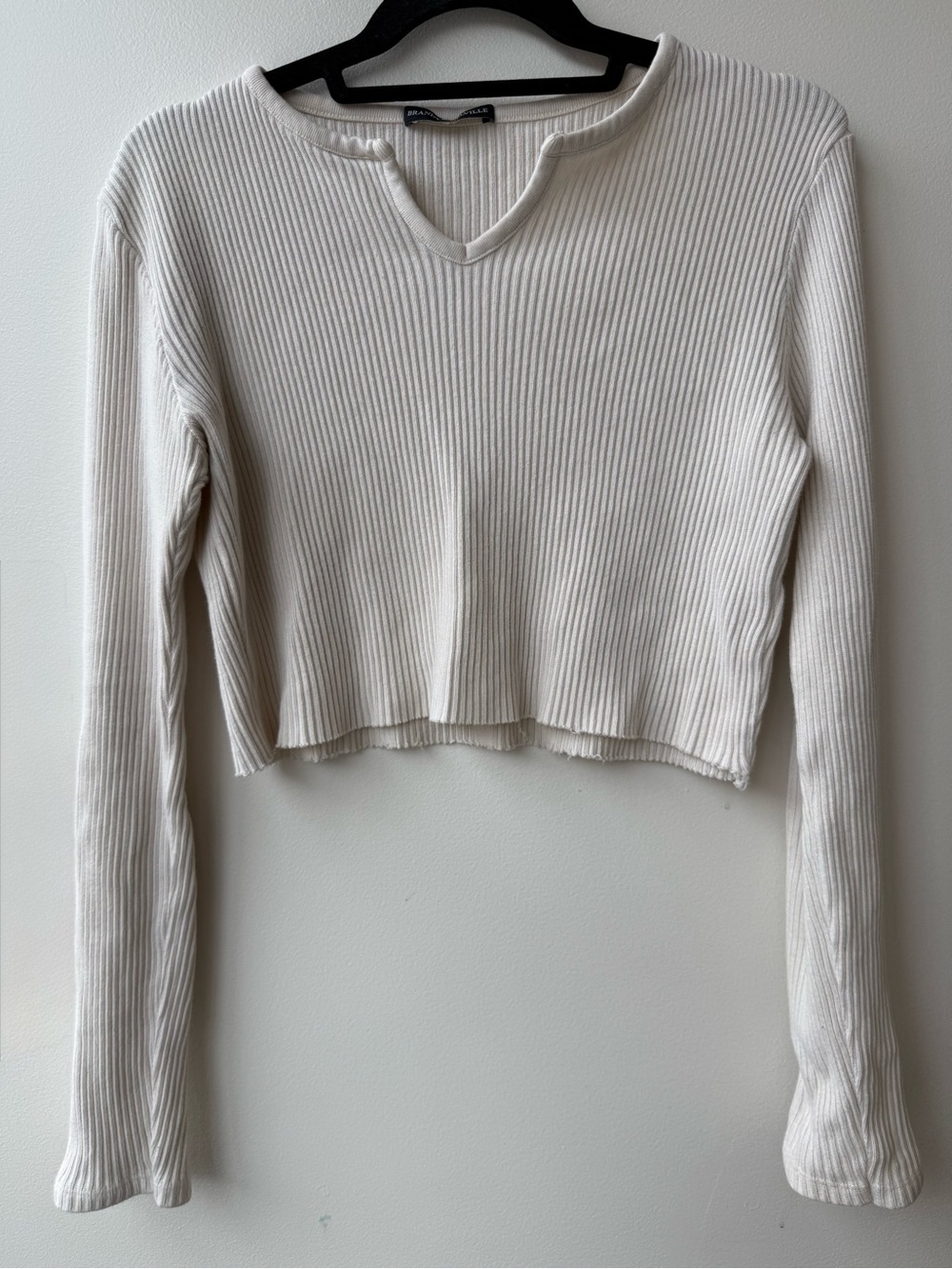 Brandy Melville Ribbed V-Neck Cozy Cropped Long-Sleeve Top - Off White